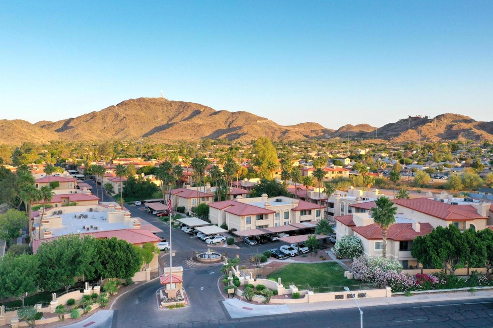 Gated Mountain View Resort Community, Centrally Located, Three Heated Pool-Spa Complexes, Half-Mile To Hiking! Феникс Экстерьер фото